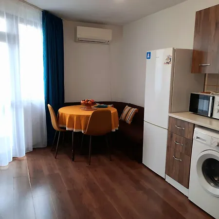 Апартаменты Eleny *