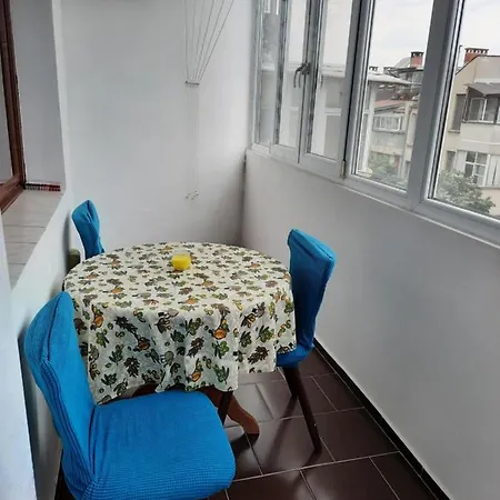 Eleny Apartamento